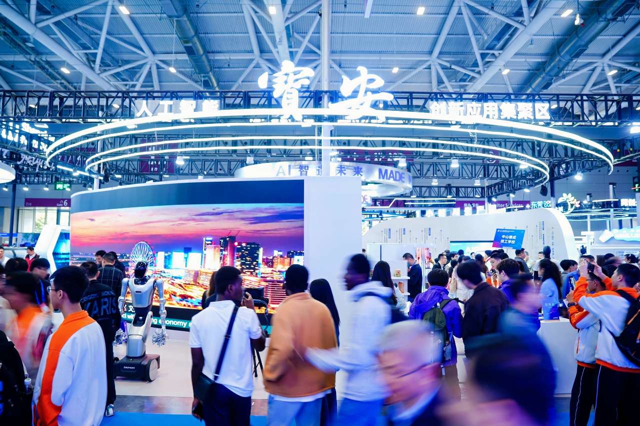 第二十七届高交会观察：深圳宝安打造AI生产生活圈