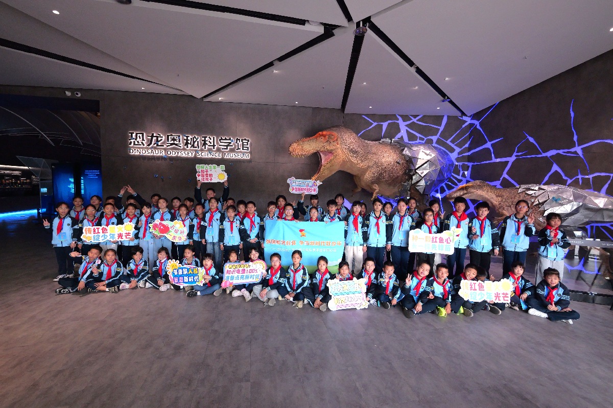 广西南宁:“同心营”里童心同行向未来