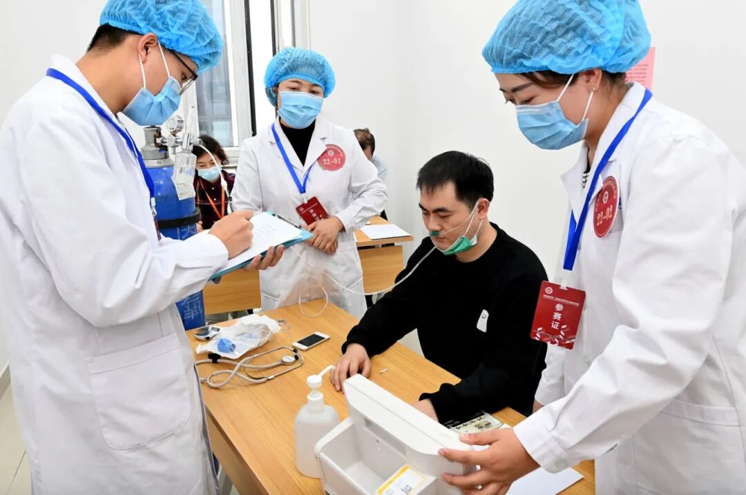 以赛促学强技能 筑牢基层健康线 自治区第二届乡村医生技能竞赛在我校举办