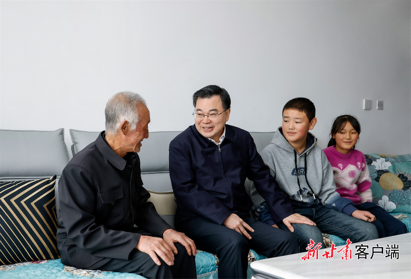 胡昌升在积石山县调研时强调 加强搬迁入住群众服务保障 努力创造更好生产生活条件