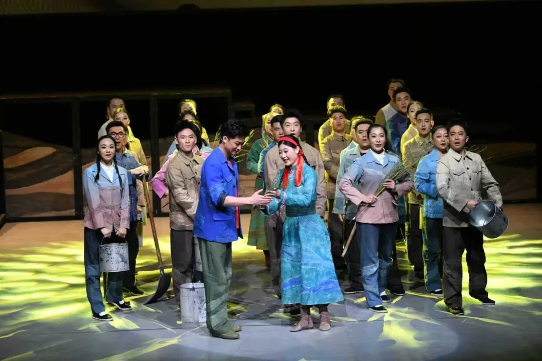 《好大一棵树》在北京梅兰芳大剧院精彩上演 《好大一棵树》在北京梅兰芳大剧院精彩上演