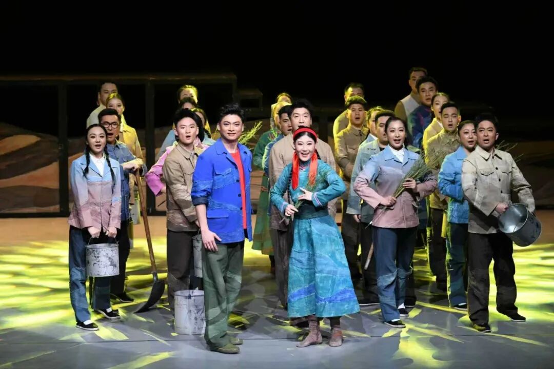 《好大一棵树》在北京梅兰芳大剧院精彩上演 《好大一棵树》在北京梅兰芳大剧院精彩上演