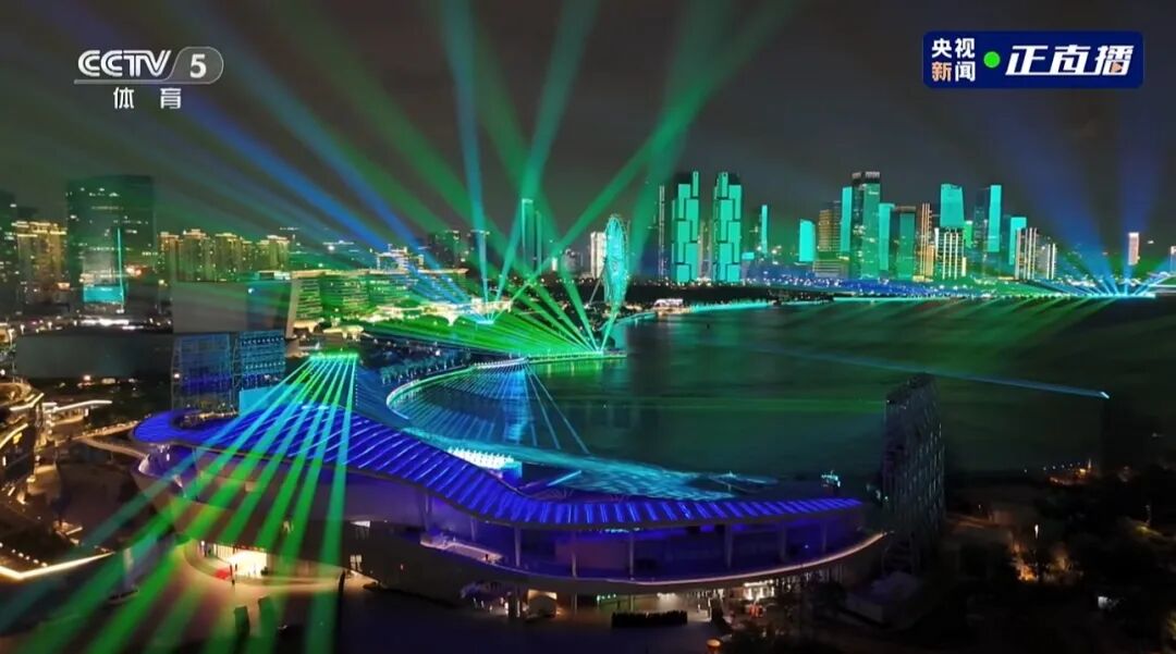 宝安万众瞩目!TA们,闪耀绽放! 71f1f7f65049b2bce3f6573c2b19ef9.jpg