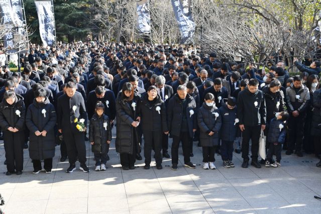 痛别英雄!张军桥烈士安葬仪式举行