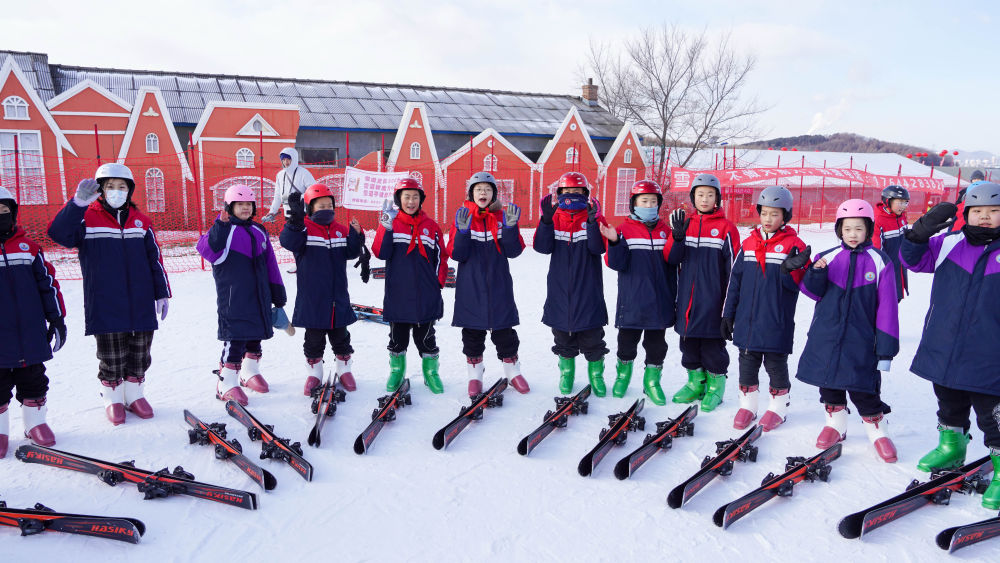 爱上冰雪、强健体魄、带动消费——吉林省“冰雪假期”一线观察 爱上冰雪、强健体魄、带动消费——吉林省“冰雪假期”一线观察
