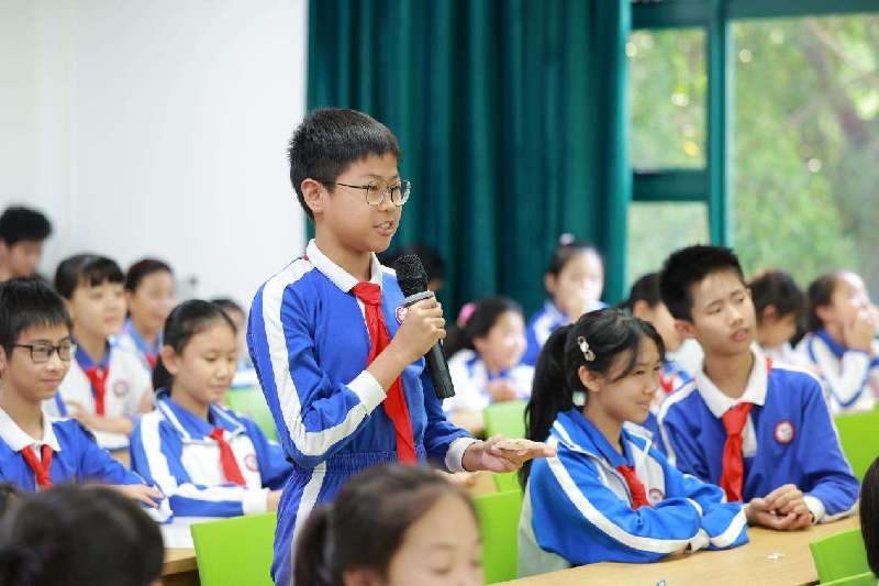 深看校园 | 奥运选手体操名将回福田母校分享励志故事