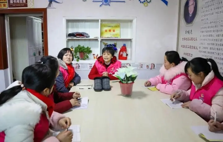 一门芬芳 香远益清