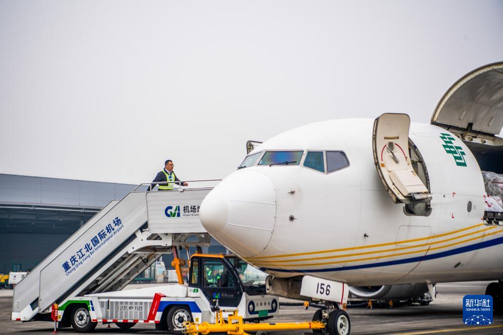 搭建中缅空中物流新通道 中国邮政“重庆至仰光”国际货邮航线首航 搭建中缅空中物流新通道 中国邮政“重庆至仰光”国际货邮航线首航