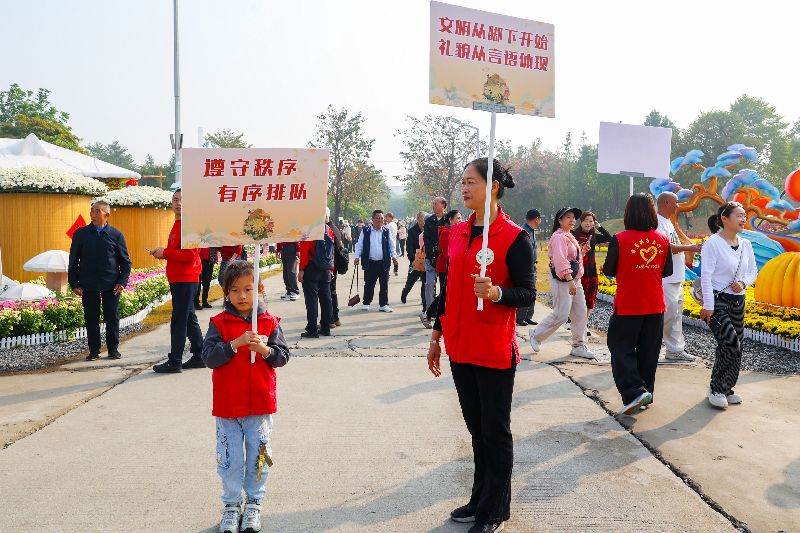 31年公益路，她用脚步丈量爱心