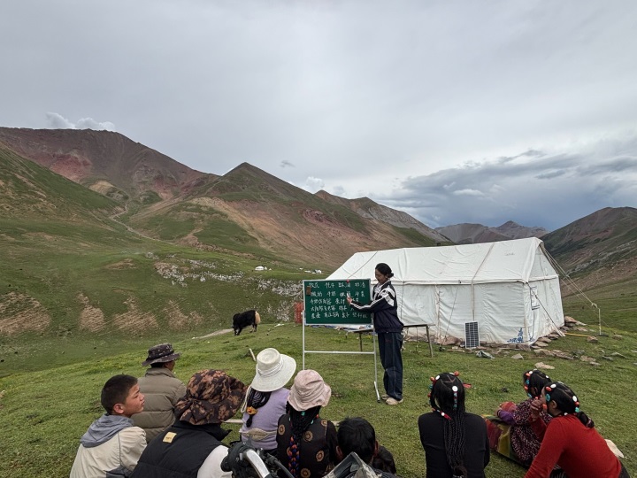 汉江师范学院社会实践团队获教育部、团中央表扬