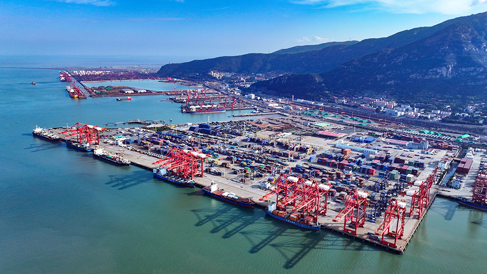 突破15万标箱！“连申快航”运量提前完成全年目标