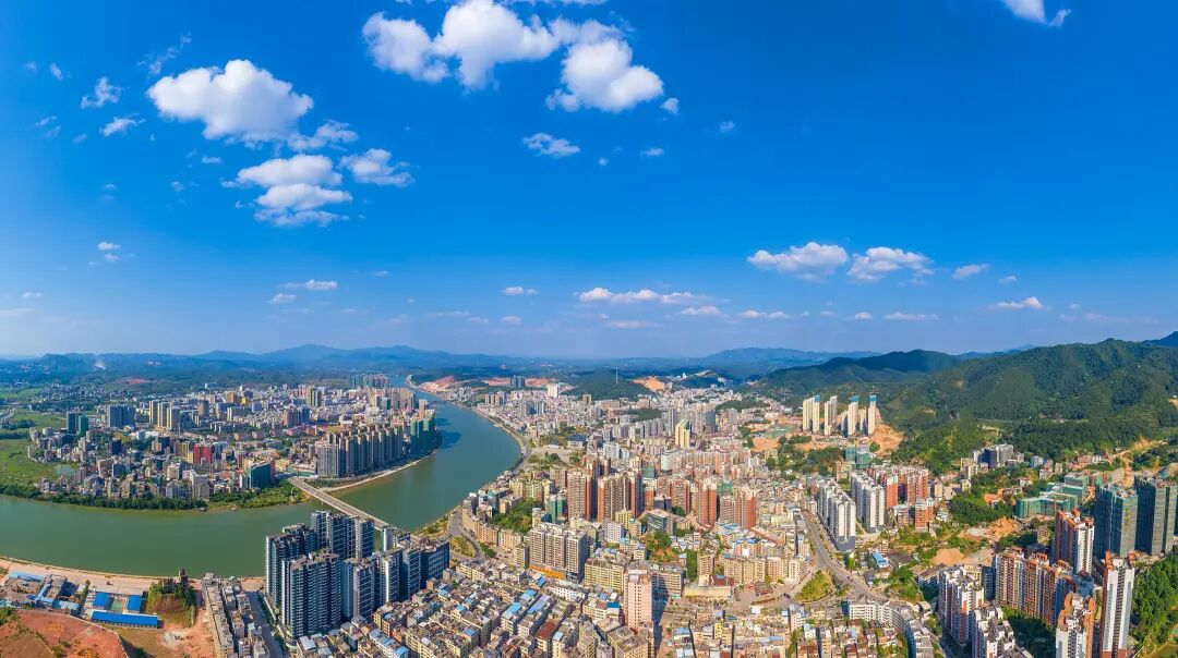 深圳宝安:产业为笔绘出“百千万”新丰景