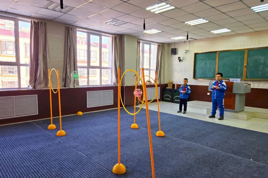 科技赋能成长丨集宁区中小学科技课堂亮点纷呈