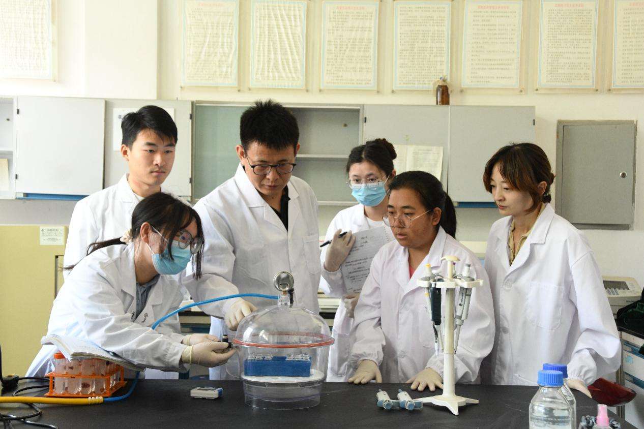 扎根云岭育芳华 科研赋能“美丽经济”