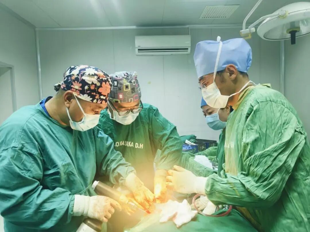 仁心越山海 术业守灯下——第25批援卢旺达中国医疗队队长王永祥的奉献之年