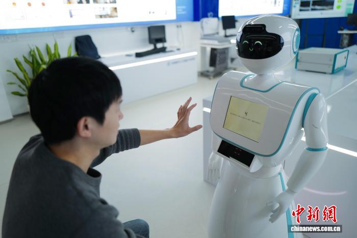 迈向“十五五”,全民健康如何更“有感”?