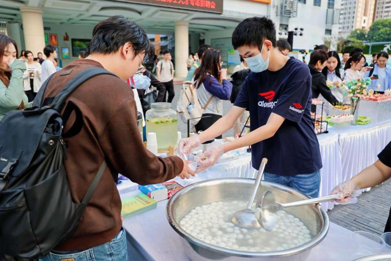 深看湾区 | “双轨引才”诠释人才高地核心区的担当与远见