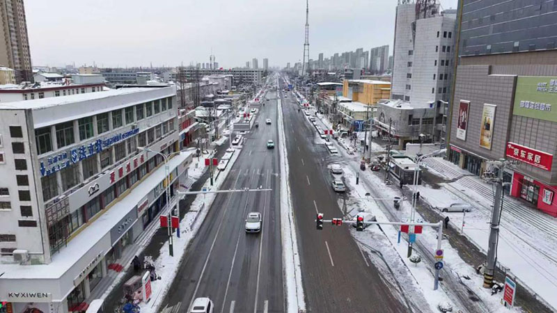 濉溪的雪夜答卷:从“除雪保畅”到“人心通畅” 1月20日上午的濉溪县主干道。濉溪县委宣传部供图