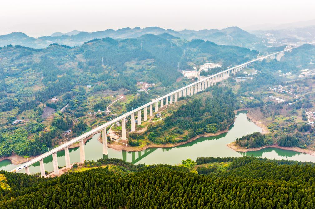 渝万高铁建设有序推进 渝万高铁建设有序推进