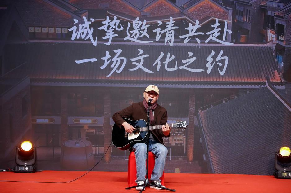 文化中国行｜一桥飞架处，“江汉揽胜”新