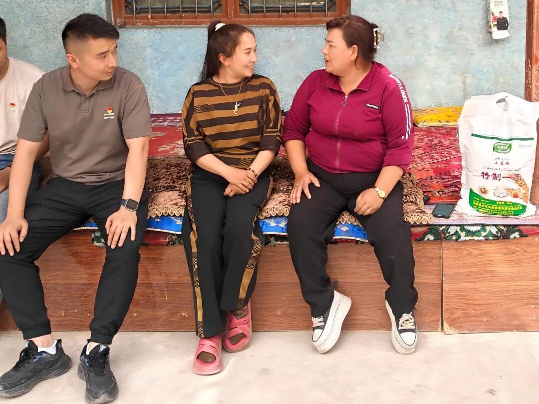 中国铁路乌鲁木齐局集团有限公司驻和田县工作队: 精准施策绘振兴