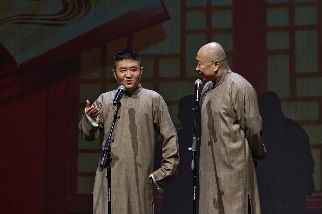 “百花绽放”映三秦 骏马奔腾迎新春 ——陕西省“百青”文艺家汇报演出暨文艺颁奖典礼成功举办