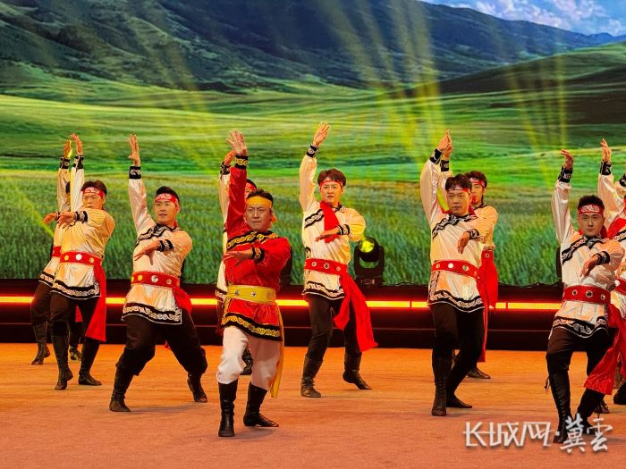 “燕赵春早——河北省文学艺术界2026年文艺人才成果展演”在河北省文艺家之家·秀林剧院举行 “燕赵春早——河北省文学艺术界2026年文艺人才成果展演”在河北省文艺家之家·秀林剧院举行