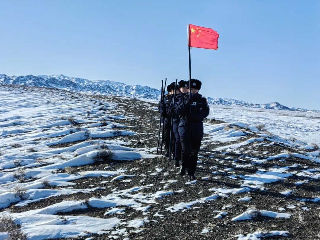 【新春走基层】边境线上的“花木兰” 图片