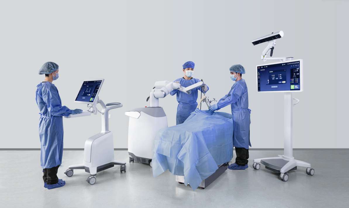 深看科创 | 我国首款完全自主研发的机械臂骨科手术机器人“上岗”首秀