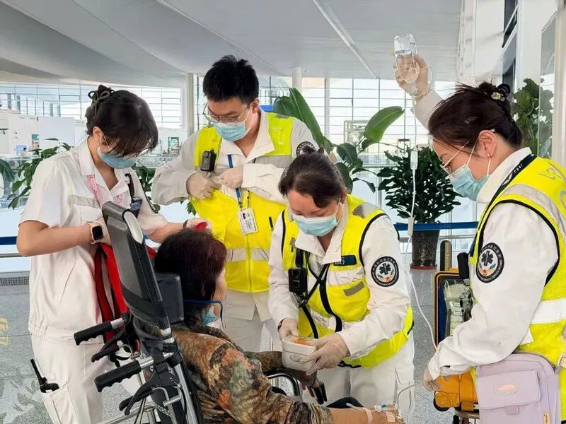 春运进行时|守护生命 “救”在身边 640 (2).jpg