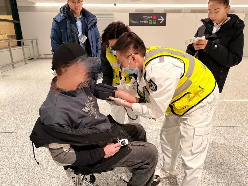 春运进行时|守护生命 “救”在身边 640 (1).jpg