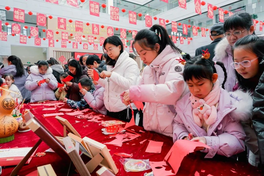 2026年自治区“我在新时代文明实践中心过大年”主场活动在康巴什区欢乐启幕