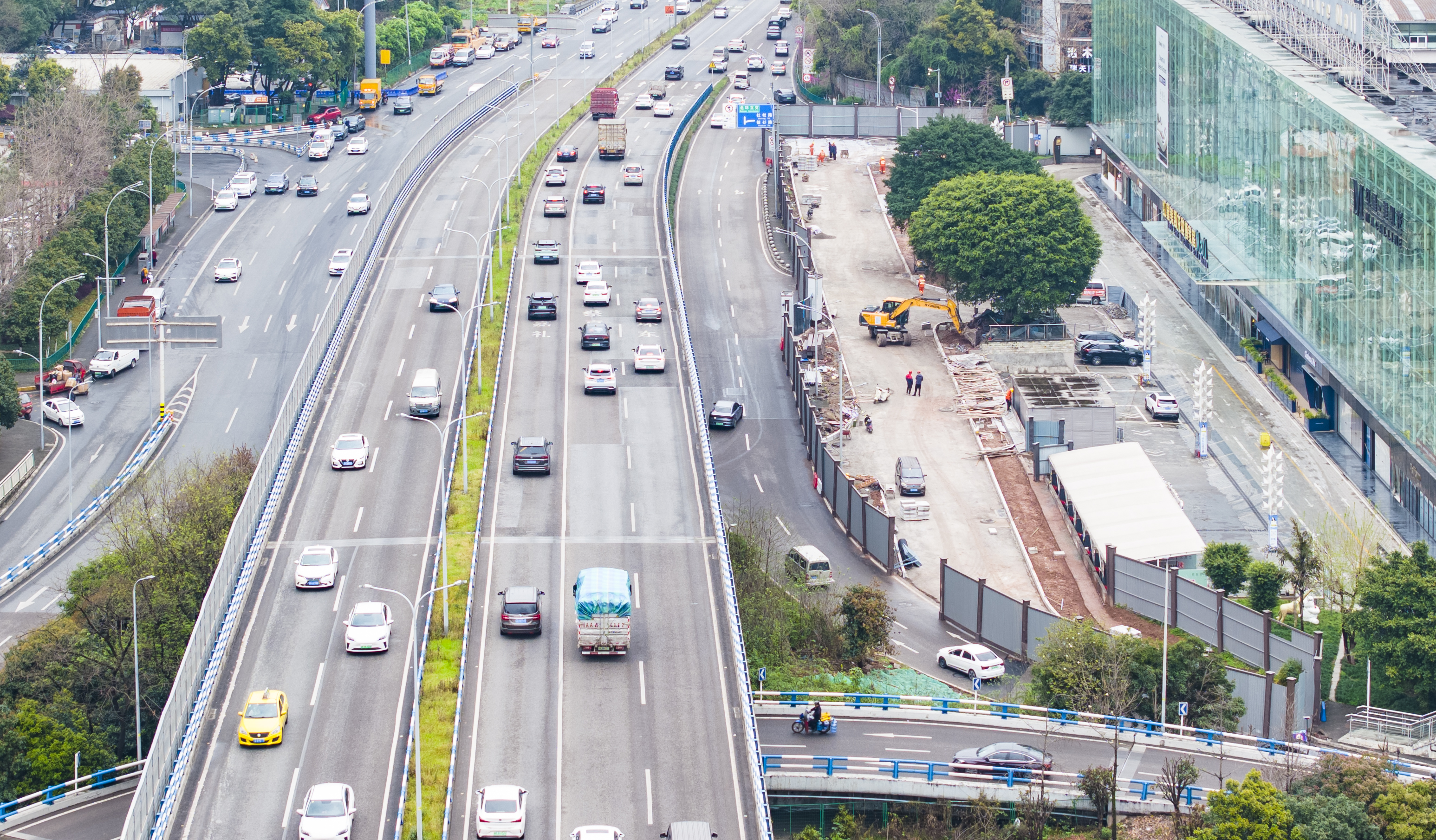 重庆两江新区：进度45% 三纵线柏树堡立交至北环立交改造项目加速施工