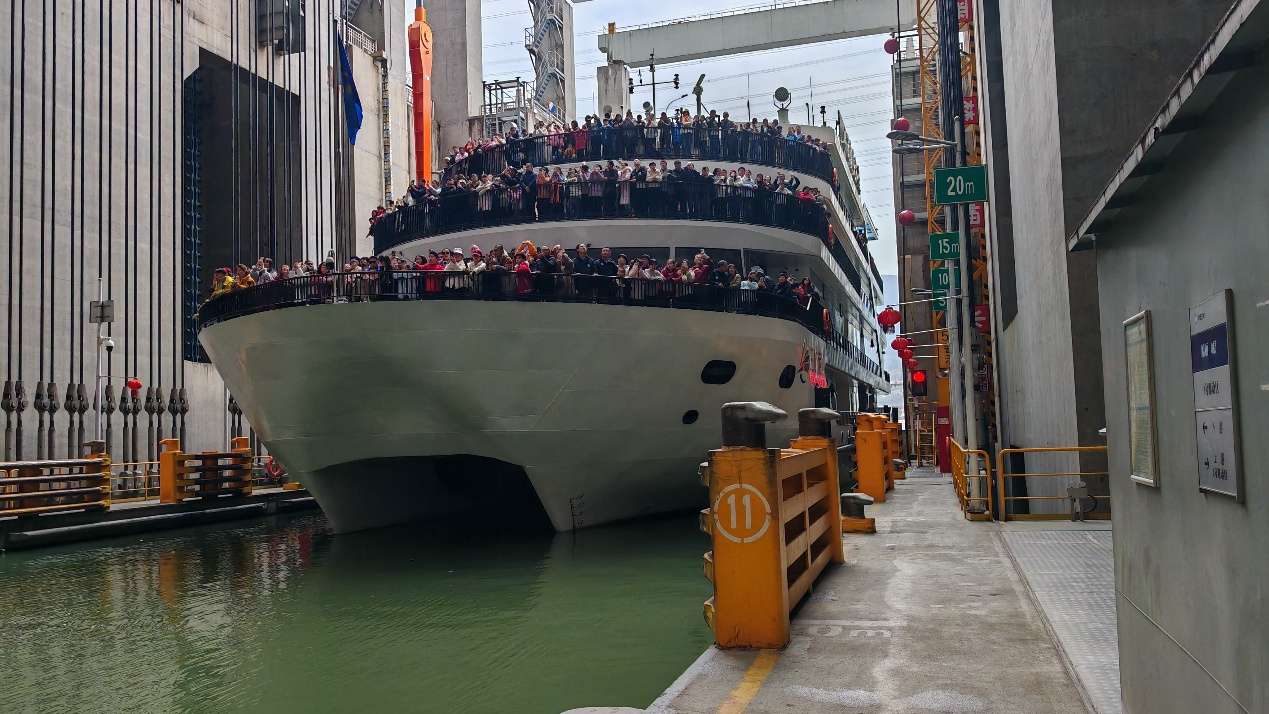 这个春运,三峡枢纽通过货物1548.8万吨 这个春运,三峡枢纽通过货物1548.8万吨