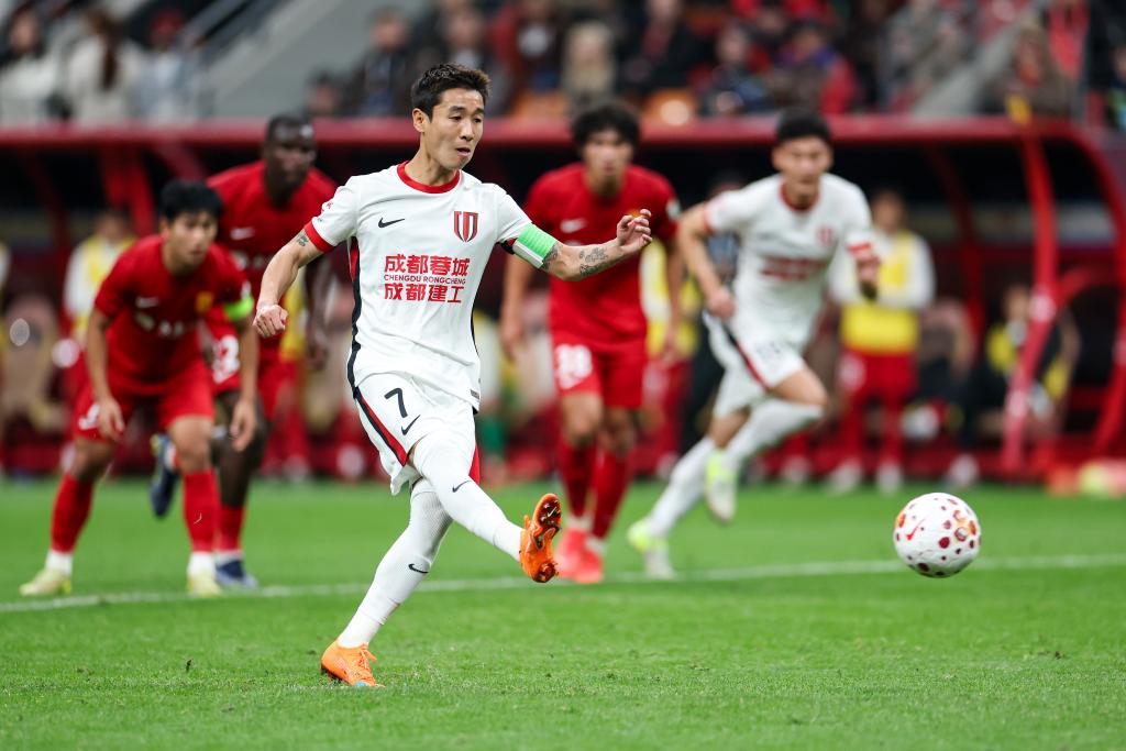 中超联赛:重庆铜梁龙平成都蓉城 中超联赛:重庆铜梁龙平成都蓉城