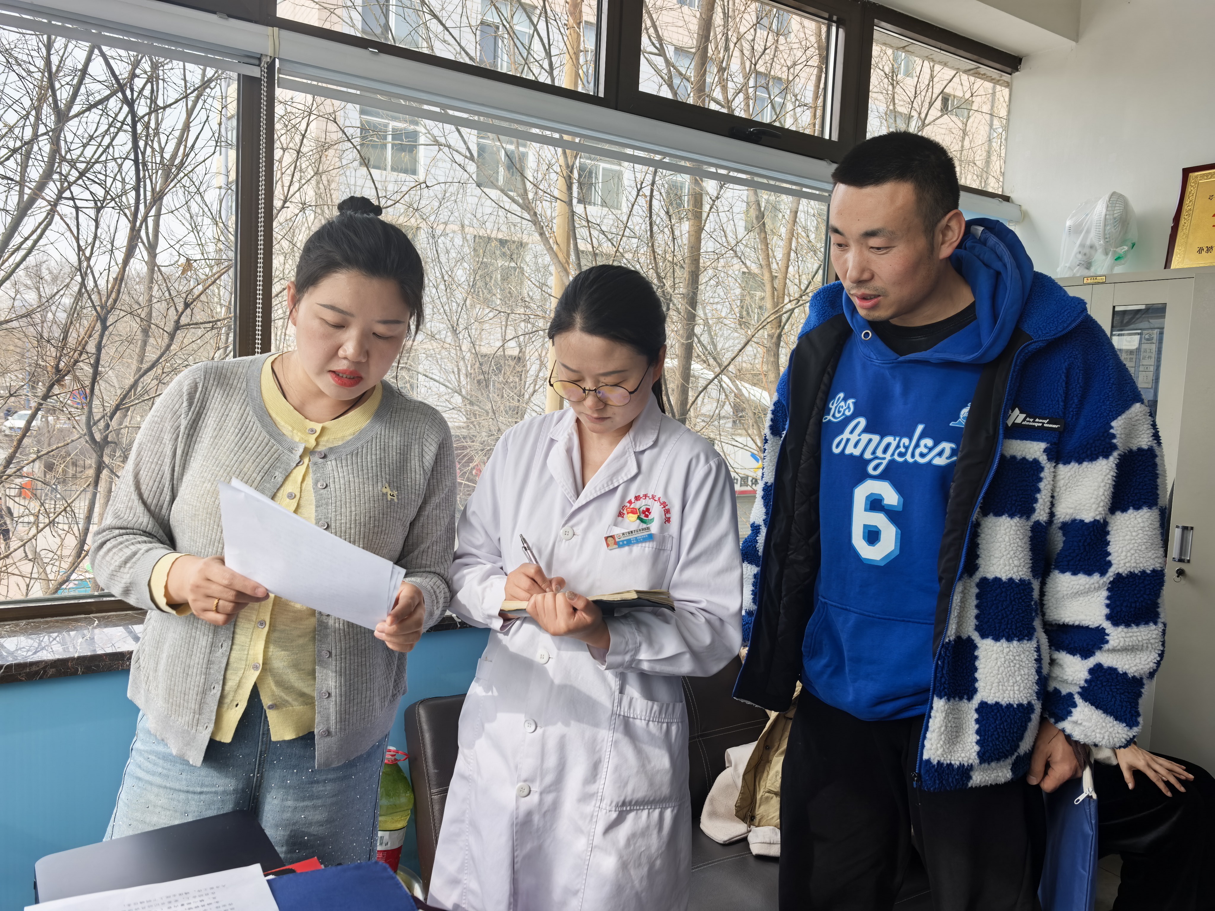 青海西宁:党建赋能企业兴,“医”暖民心促发展 青海西宁:党建赋能企业兴,“医”暖民心促发展
