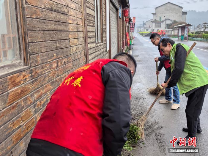 湖南“最美志愿者”刘能文:只要心灵不残疾,就能点燃生命之光