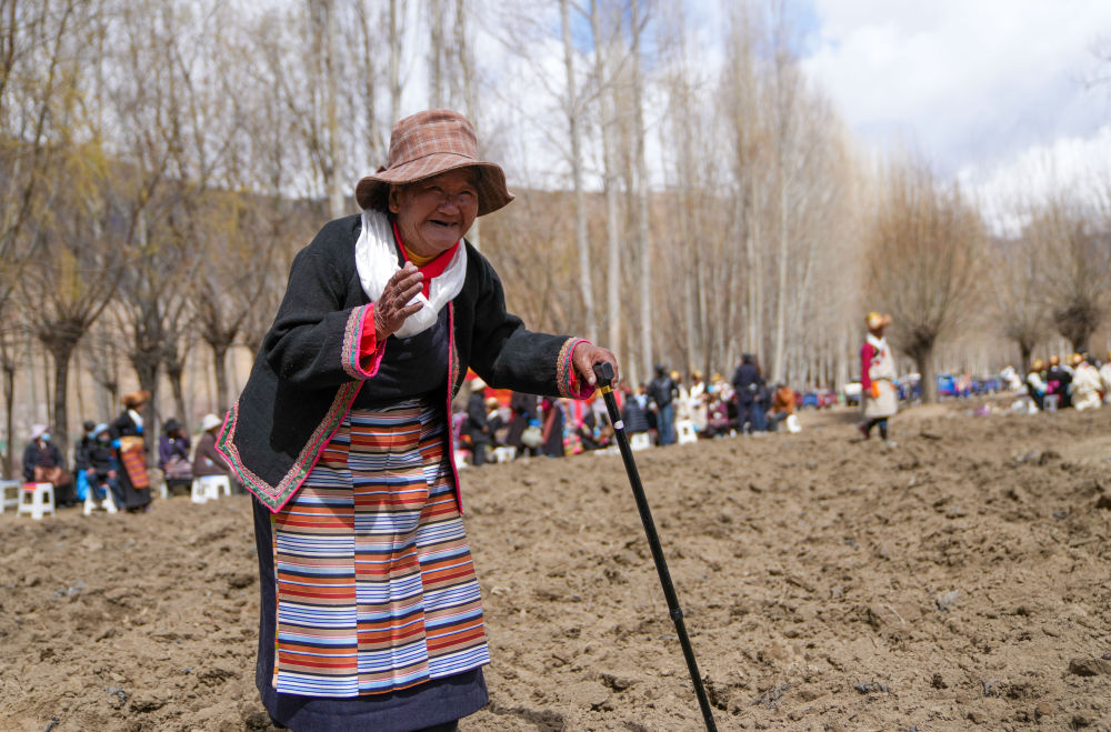 苦难和新生——西藏翻身农奴影像档案：卓玛吾珠