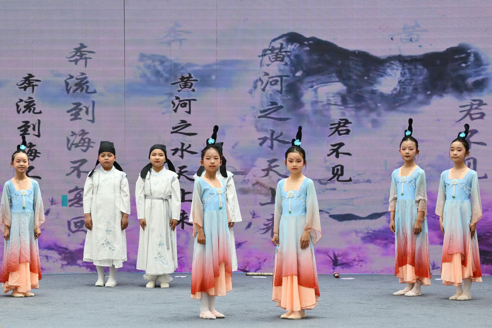 超4万人参与、创作2万首诗词!西夏区这场大会火了 超4万人参与、创作2万首诗词!西夏区这场大会火了