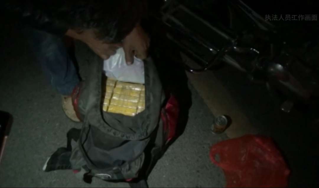 隐姓埋名,以血肉筑屏障!这位警官,值得最高敬意 隐姓埋名,以血肉筑屏障!这位警官,值得最高敬意