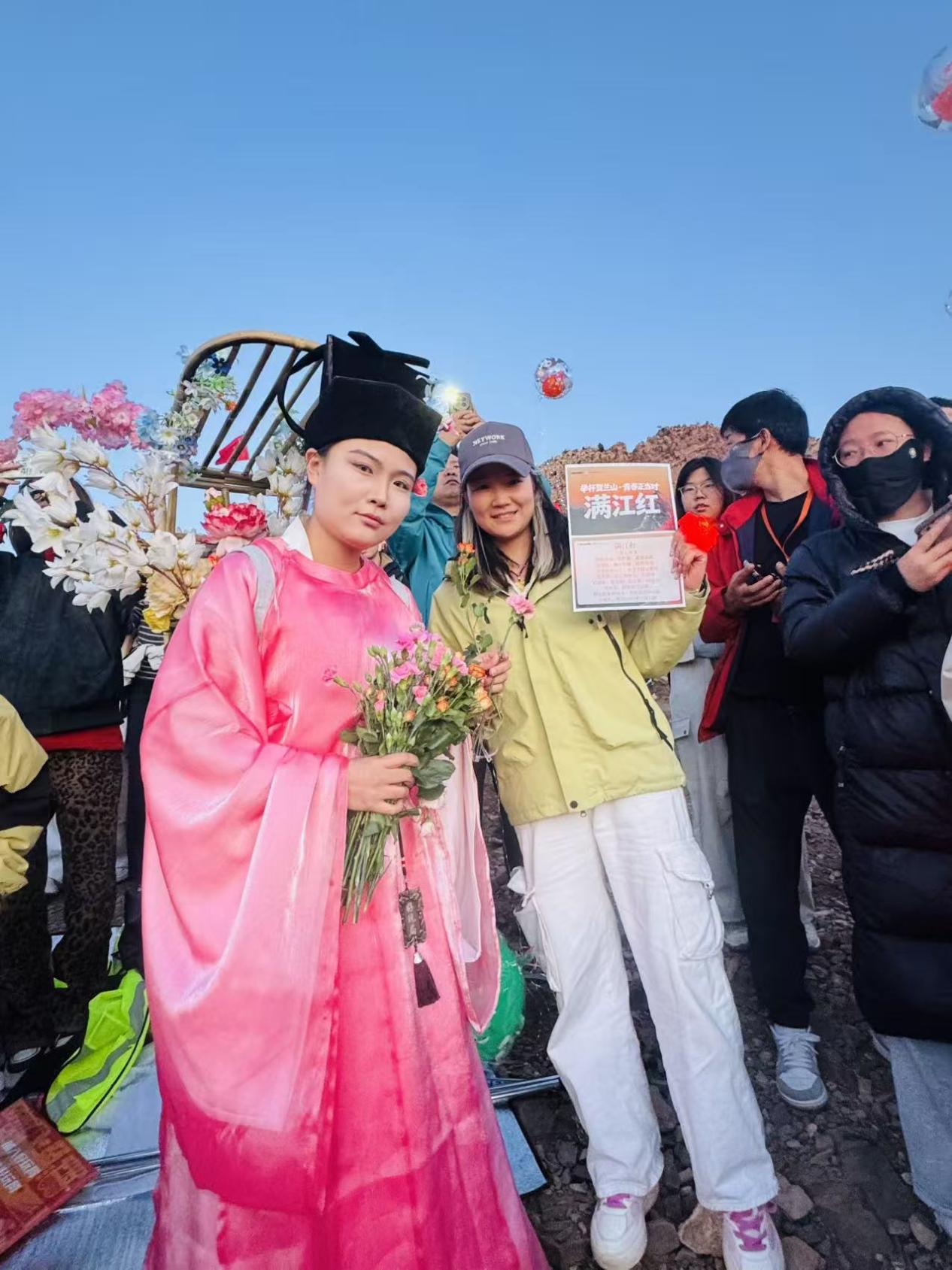宁夏:到贺兰山滚钟口赴日出之约 宁夏:到贺兰山滚钟口赴日出之约