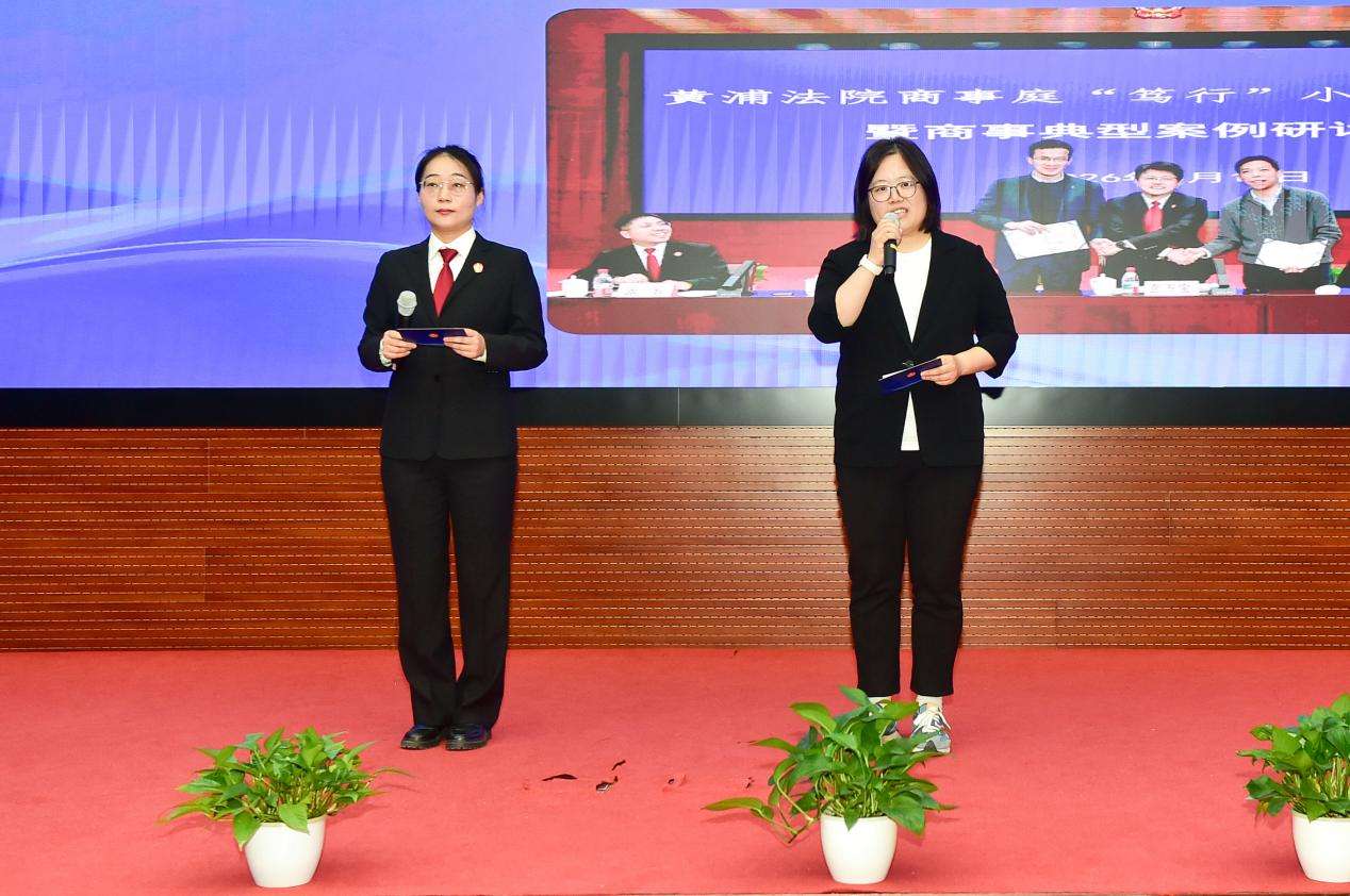 在烟火气里锤炼群众工作本领，“外滩法官小巷行”再出发