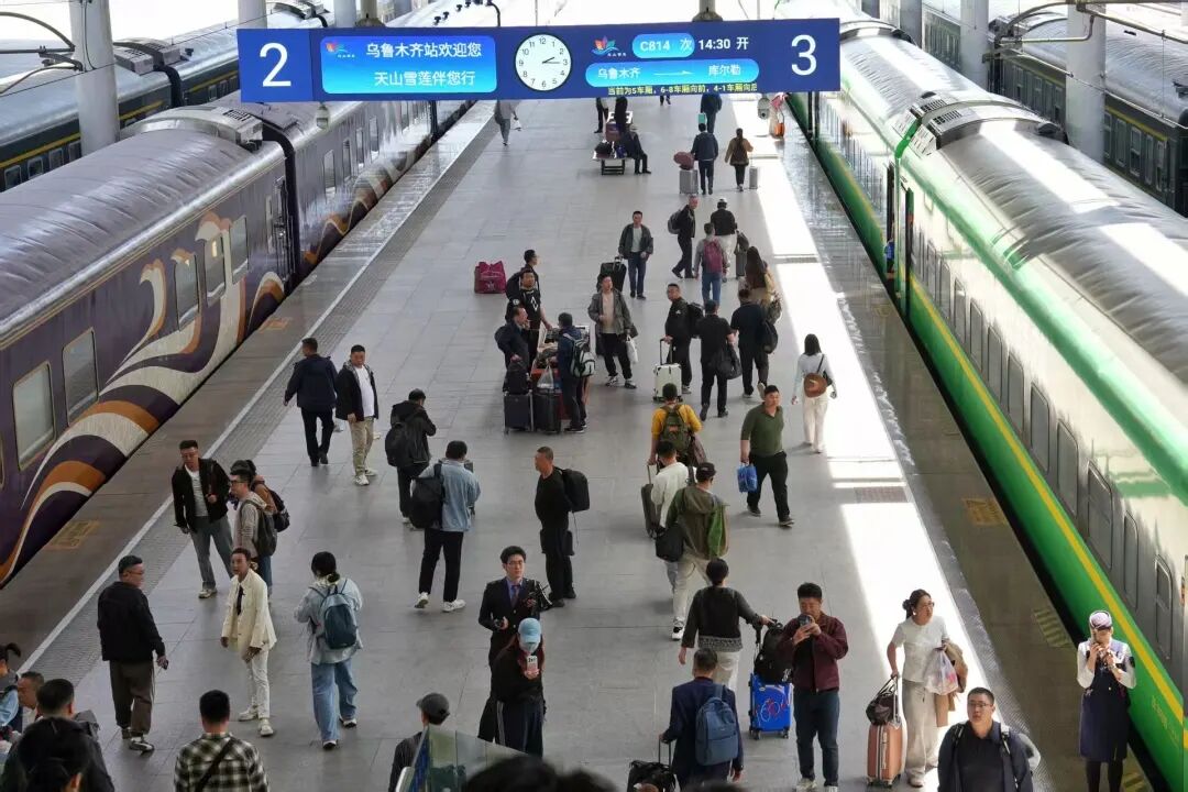 新疆铁路“五一”假日运输期累计发送旅客172.2万人次 假期首日客发量创单日新高