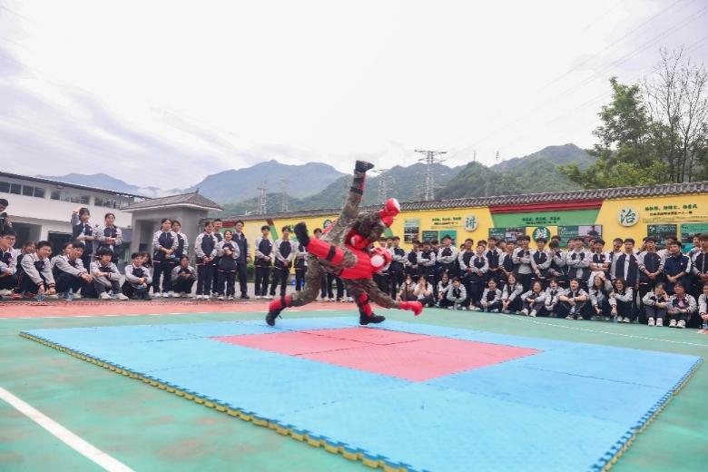 军营开放日|“零距离”感受热血军营的每一个瞬间