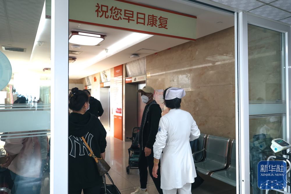 图片故事|为“生命通道”点亮一束光