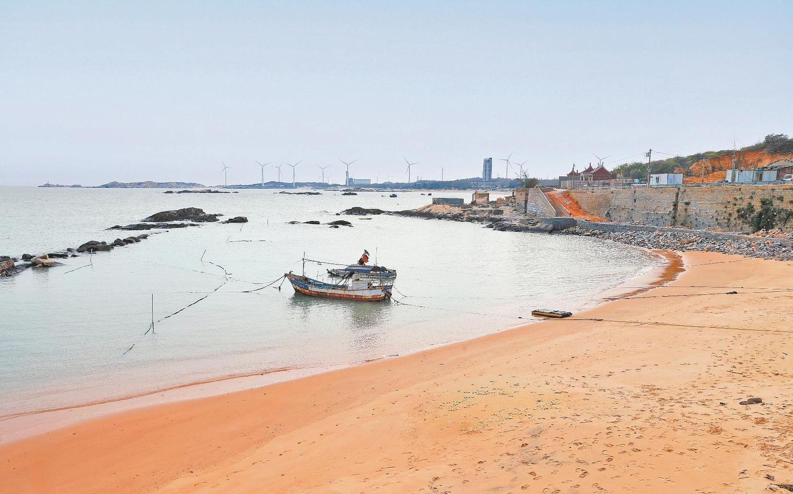 碧海金沙风光独好