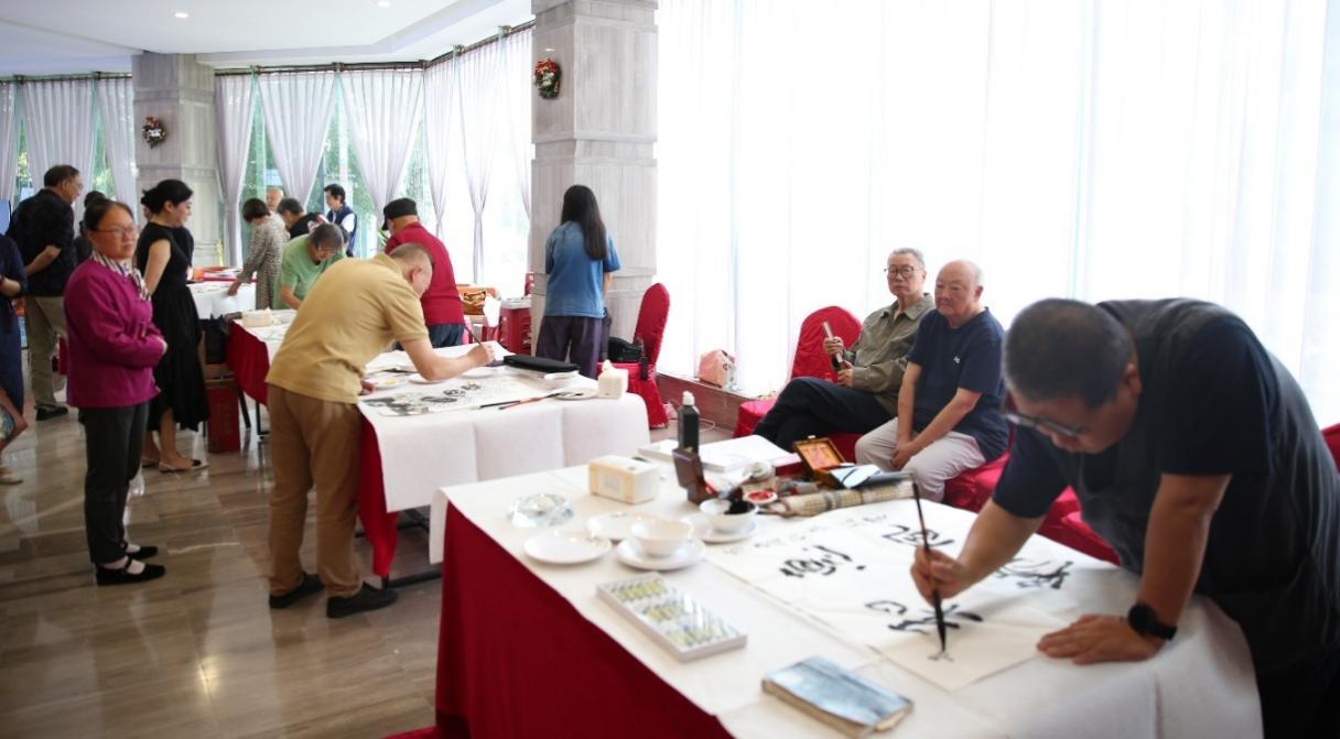 共话居住美学 重庆艺术人居名家研讨会探索人居升级新路径