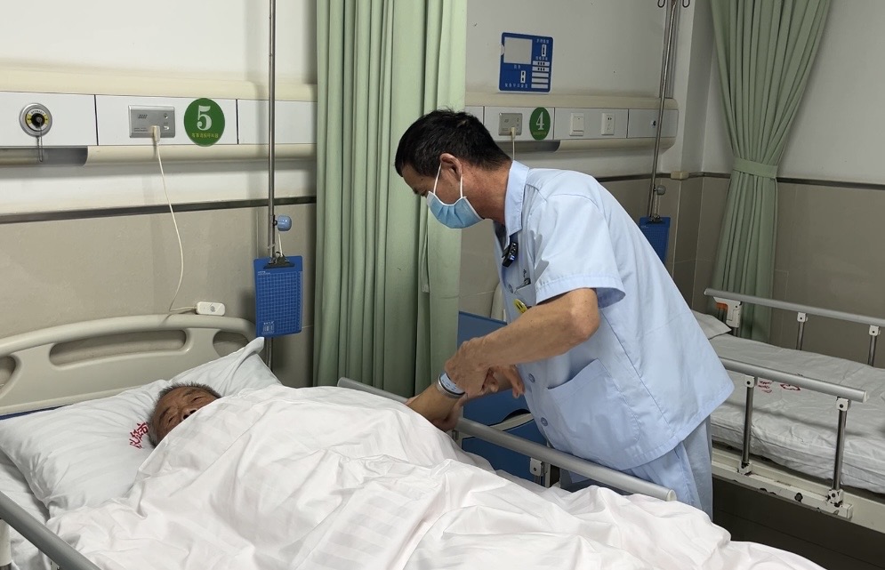 江苏仪征市卫健委：探索“护工共享”新模式 破解基层就医陪护难题