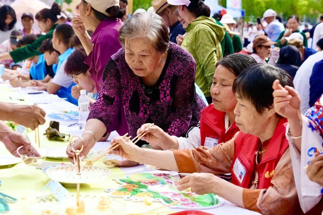 百家宴开席,康巴什人的端午这样过!
