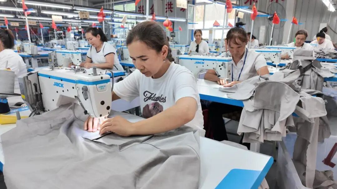 走基层 看人大丨中国日报·新疆拜城县亚吐尔乡基层人大代表赋能乡村振兴实践